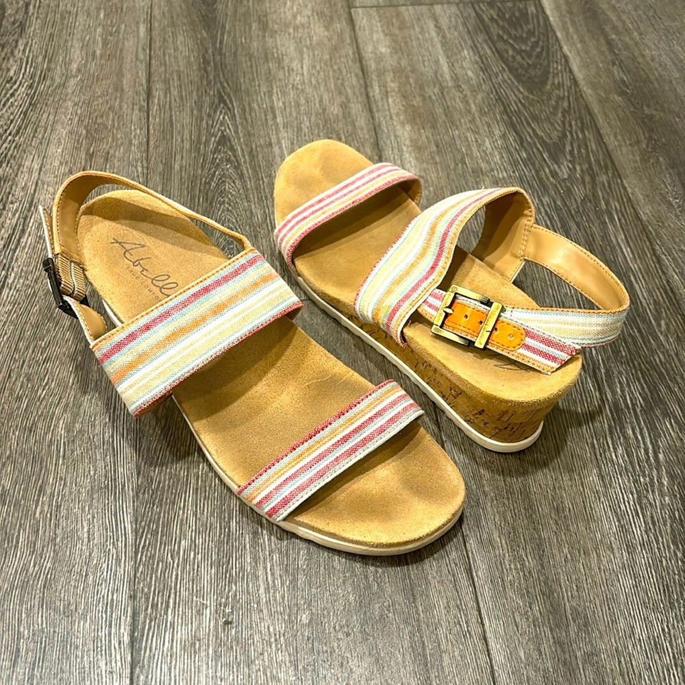 Women’s Abella True Comfort Rainbow Striped Wedge Sandal Size 7½ M